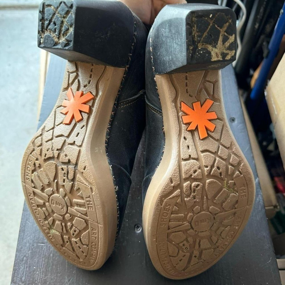 Bueno Florida Chelsea Boots - Picture 7 of 8